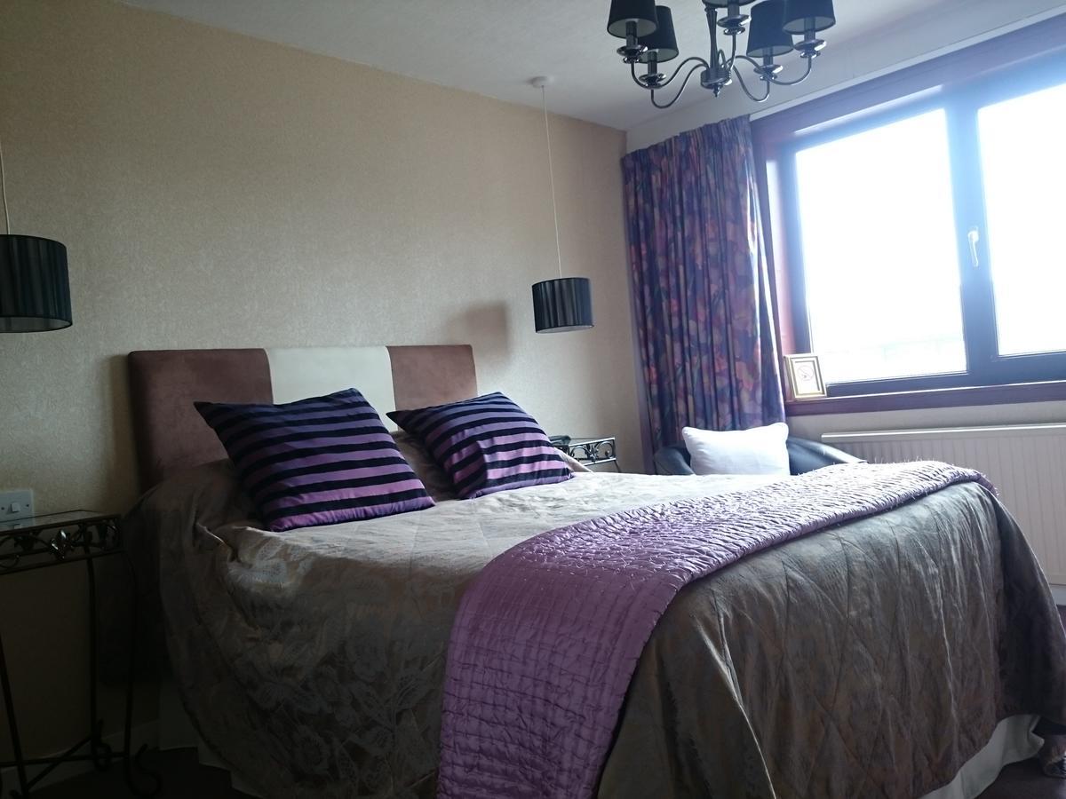 Albert Hotel Peterhead Bagian luar foto
