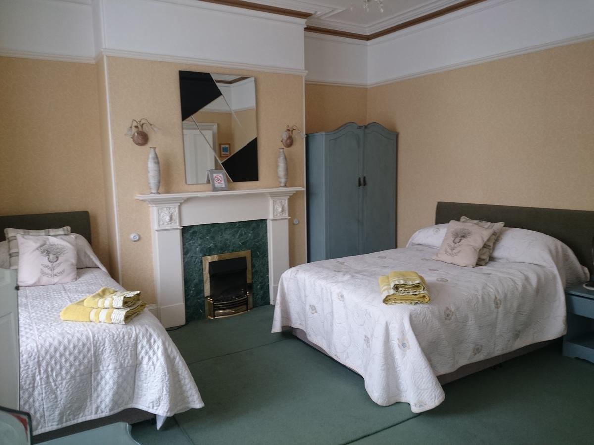 Albert Hotel Peterhead Bagian luar foto
