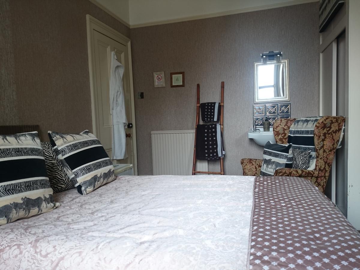 Albert Hotel Peterhead Bagian luar foto